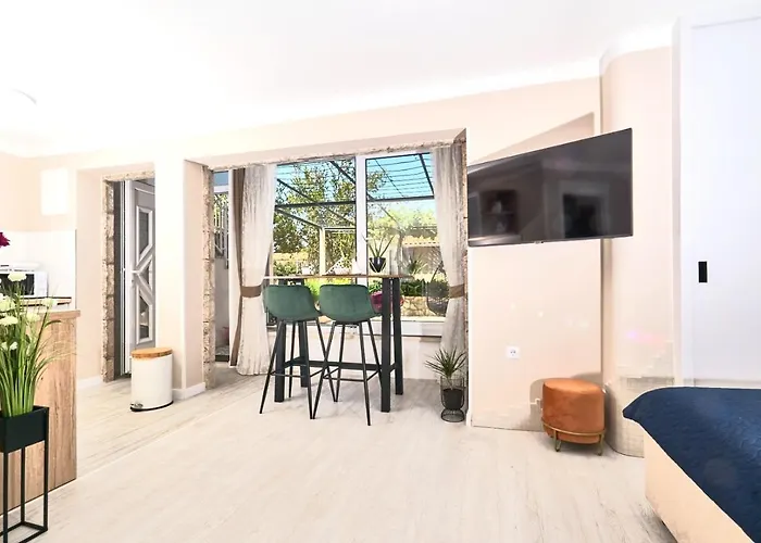 Suite By The Beach For 2
